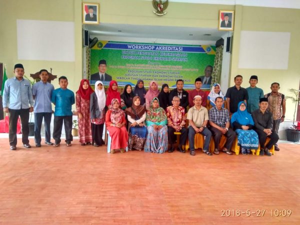 WORKSHOP AKREDITASI UNTUK PENGUATAN KELEMBAGAAN PROGRAM STUDI EKONOMI SYARIAH, SEKALIGUS BERBUKA BERSAMA BERSAMA SIVITAS AKADEMIKA DAN SANTUNAN ANAK YATIM